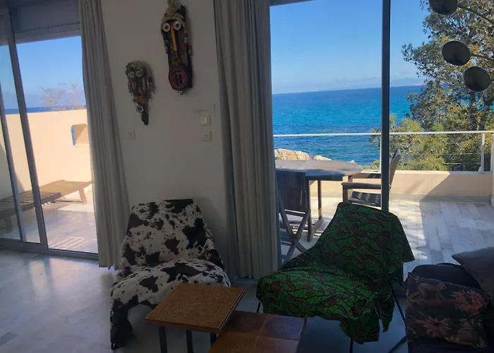 Les Pieds Dans L'eau Monticello